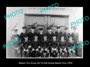 OLD LARGE HISTORIC PHOTO OF ATLANTIC CITY NEW JERSEY, LIFE SAVING CREW c1920