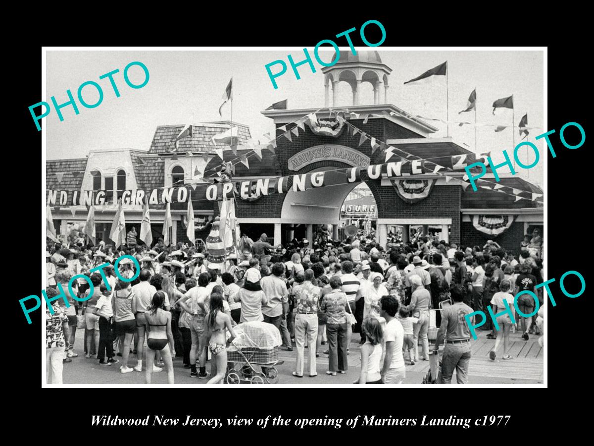 OLD LARGE HISTORIC PHOTO OF WILDWOOD NEW JERSEY, MARINERS LANDING OPENING 1977