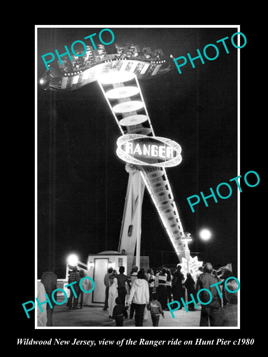 OLD LARGE HISTORIC PHOTO OF WILDWOOD NEW JERSEY, HUNTS PIER RANGER RIDE c1980