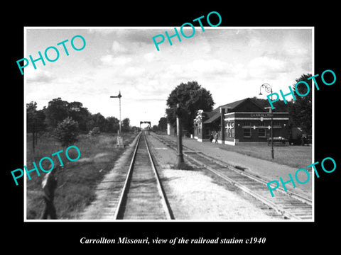 OLD LARGE HISTORIC PHOTO OF CARROLLTON MISSOURI, THE RAILROAD DEPOT STATION 1940