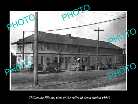 OLD LARGE HISTORIC PHOTO OF CHILLICOTHE ILLINOIS, RAILROAD DEPOT STATION c1940