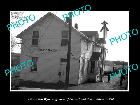 OLD LARGE HISTORIC PHOTO OF CLEARMONT WYOMING, THE RAILROAD DEPOT STATION c1960