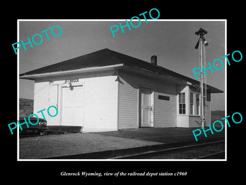 OLD LARGE HISTORIC PHOTO OF GLENROCK WYOMING, THE RAILROAD DEPOT STATION c1960