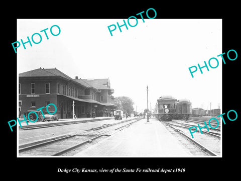 OLD LARGE HISTORIC PHOTO OF DODGE CITY KANSAS, THE SANTA F RAILROAD DEPOT c1940