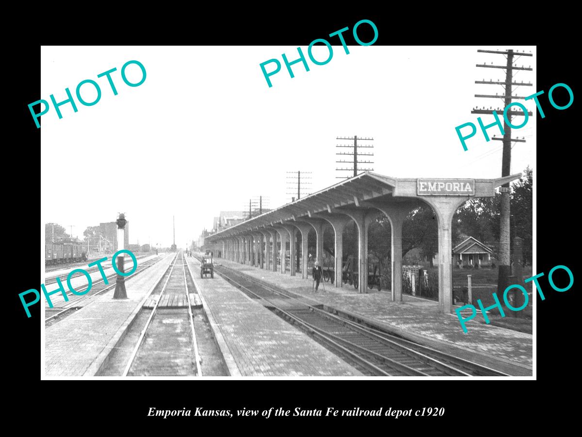 OLD LARGE HISTORIC PHOTO OF EMPORIA KANSAS, THE SANTE FE RAILROAD DEPOT c1920