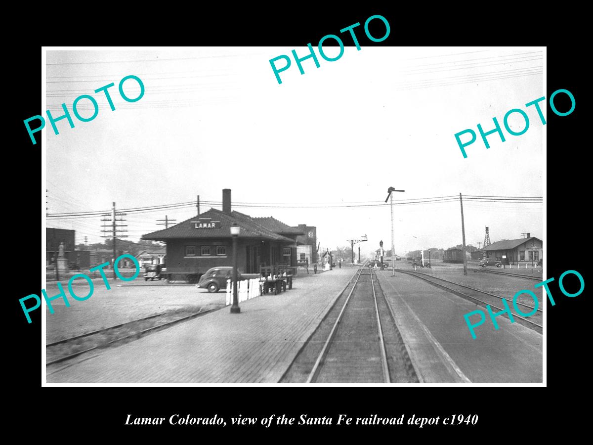 OLD LARGE HISTORIC PHOTO OF LAMAR COLORADO, THE SANTE FE RAILROAD DEPOT c1940