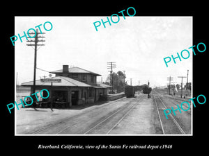 OLD LARGE HISTORIC PHOTO OF RIVERBANK CALIFORNIA SANTE FE RAILROAD DEPOT c1940