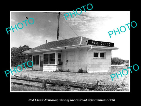 OLD LARGE HISTORIC PHOTO OF RED CLOUD NEBRASKA, THE RAILROAD DEPOT STATION c1960