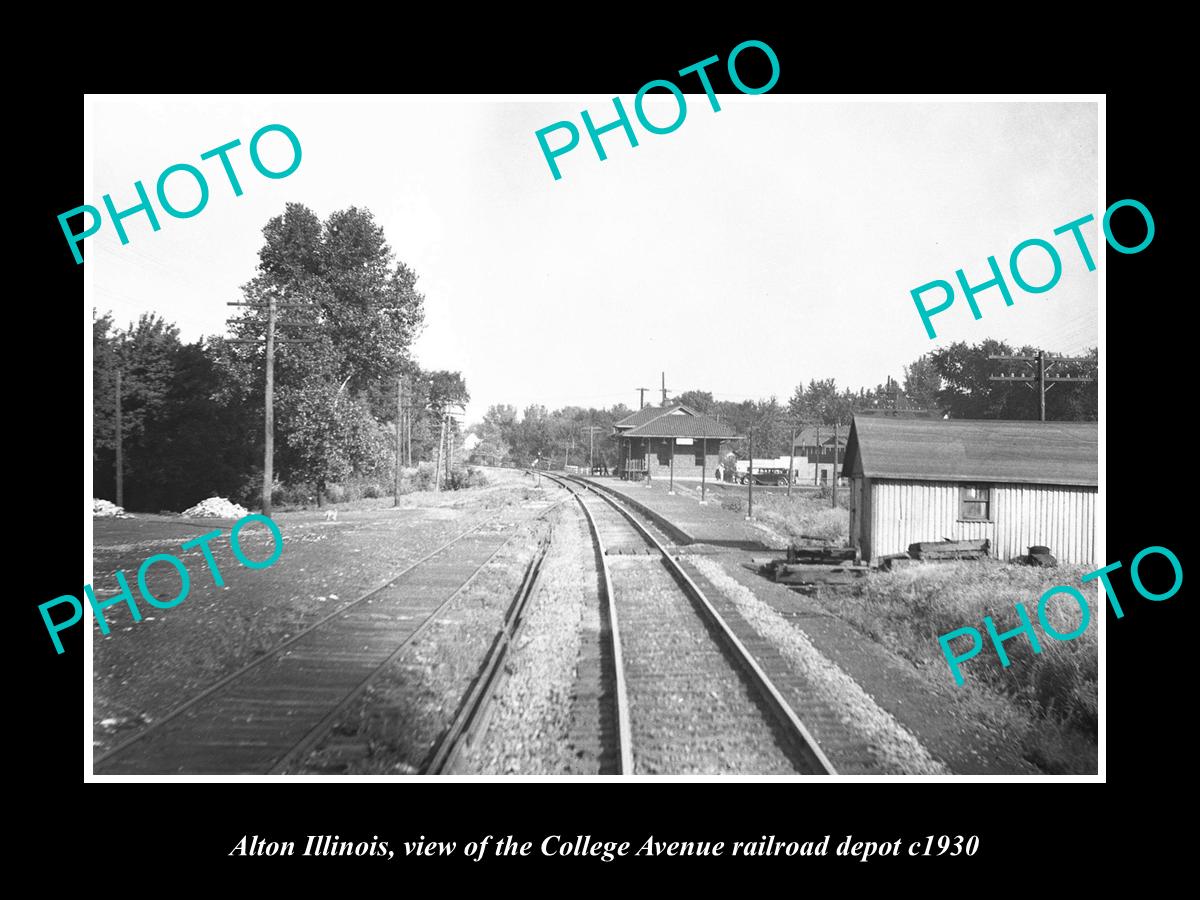 OLD LARGE HISTORIC PHOTO OF ALTON ILLINOIS, THE COLLEGE Ave RAILROAD DEPOT c1930