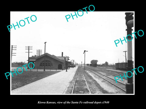 OLD LARGE HISTORIC PHOTO OF KIOWA KANSAS, THE SANTE FE RAILROAD STATION c1940