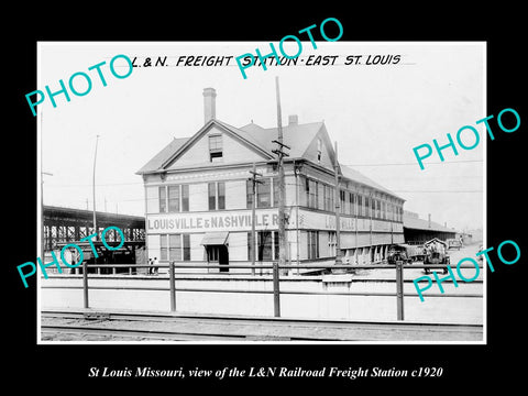 OLD LARGE HISTORIC PHOTO OF St LOUIS MISSOURI, L&N RAILROAD FREIGHT DEPOT c1920