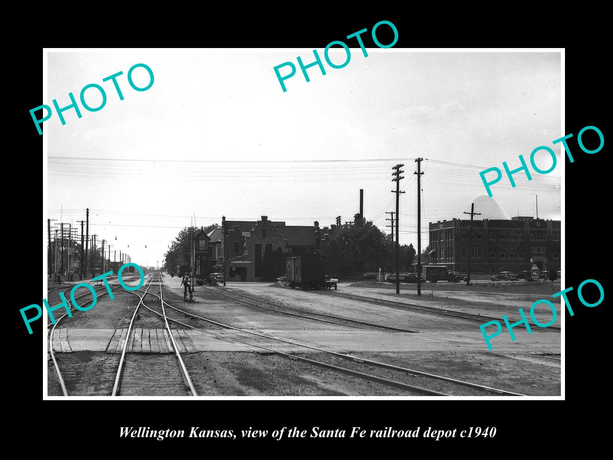 OLD LARGE HISTORIC PHOTO OF WELLINGTON KANSAS, THE SANTA FE RAILROAD DEPOT c1940