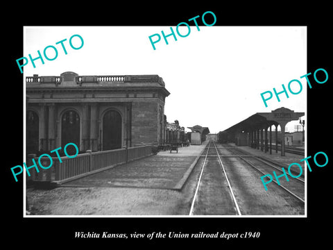 OLD LARGE HISTORIC PHOTO OF WICHITA KANSAS, THE UNION RAILROAD STATION c1940