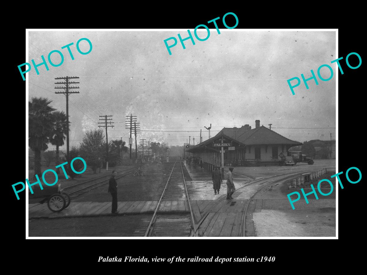 OLD LARGE HISTORIC PHOTO OF PALATKA FLORIDA, THE RAILROAD DEPOT STATION c1940