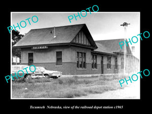 OLD LARGE HISTORIC PHOTO OF TECUMSEH NEBRASKA, THE RAILROAD DEPOT STATION c1960