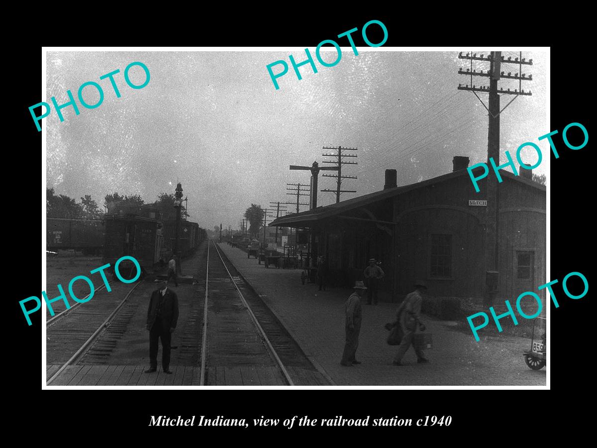 OLD LARGE HISTORIC PHOTO OF MITCHELL INDIANA, THE RAILROAD STATION c1940