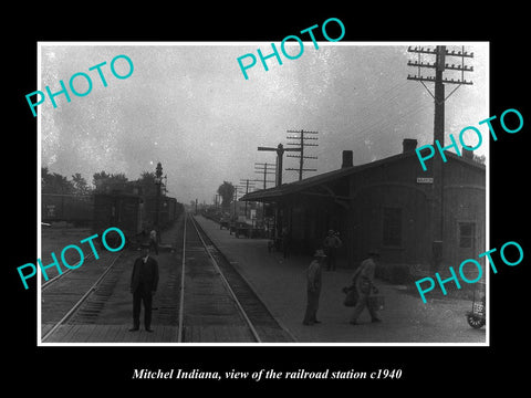 OLD LARGE HISTORIC PHOTO OF MITCHELL INDIANA, THE RAILROAD STATION c1940