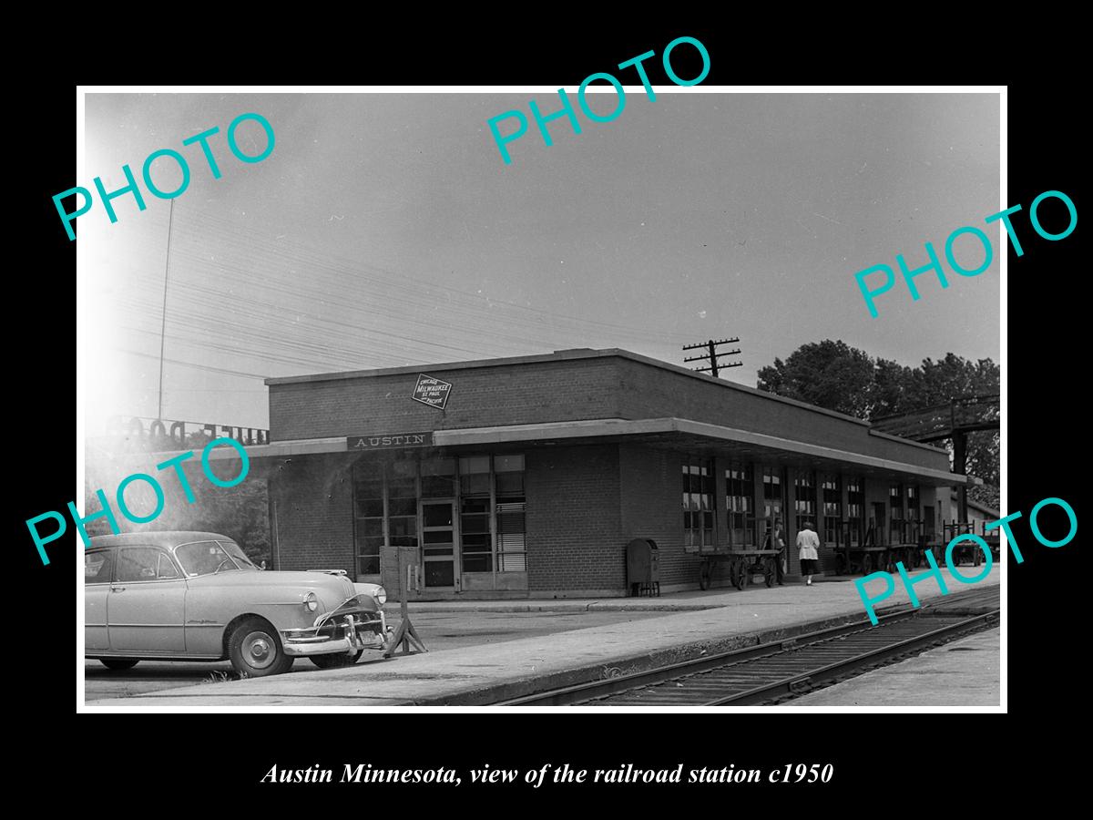 OLD LARGE HISTORIC PHOTO OF AUSTIN MINNESOTA, THE RAILROAD DEPOT STATION c1950