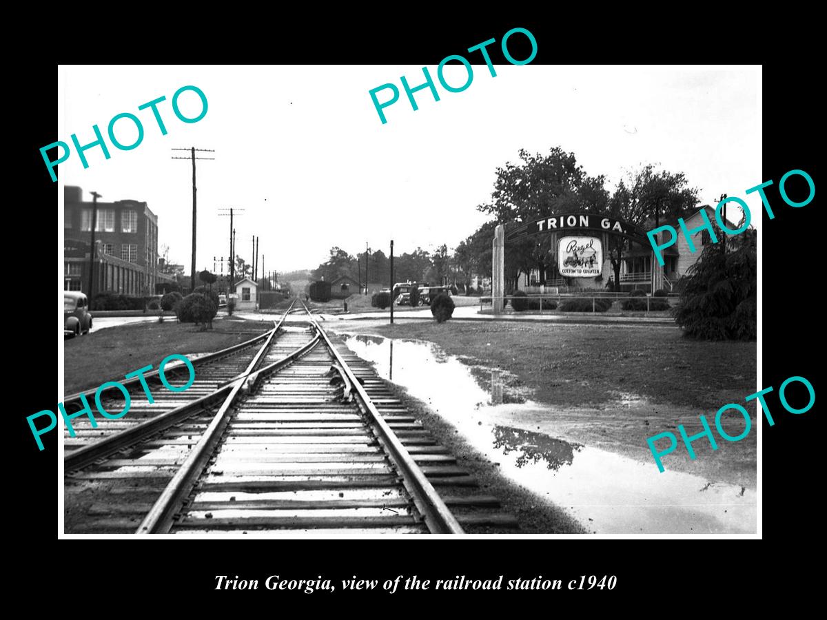 OLD LARGE HISTORIC PHOTO OF TRION GEORGIA, THE RAILROAD DEPOT STATION c1940