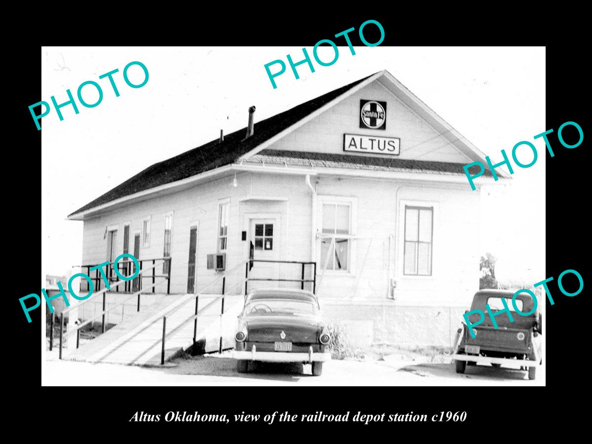 OLD LARGE HISTORIC PHOTO OF ALTUS OKLAHOMA, THE RAILROAD DEPOT STATION c1960