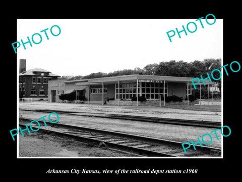 OLD LARGE HISTORIC PHOTO OF ARKANSAS CITY KANSAS, THE RAILROAD STATION c1960