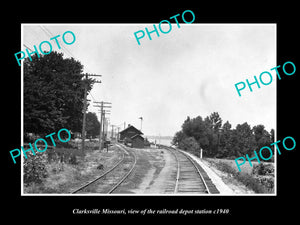 OLD LARGE HISTORIC PHOTO OF CLARKSVILLE MISSOURI RAILROAD DEPOT STATION c1940