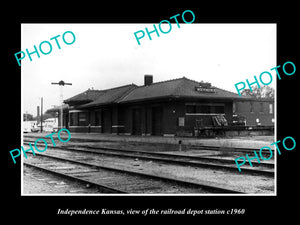 OLD LARGE HISTORIC PHOTO OF INDEPENDENCE KANSAS THE RAILROAD DEPOT STATION c1960