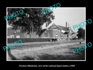 OLD LARGE HISTORIC PHOTO OF NORMAN OKLAHOMA, THE RAILROAD DEPOT STATION c1960