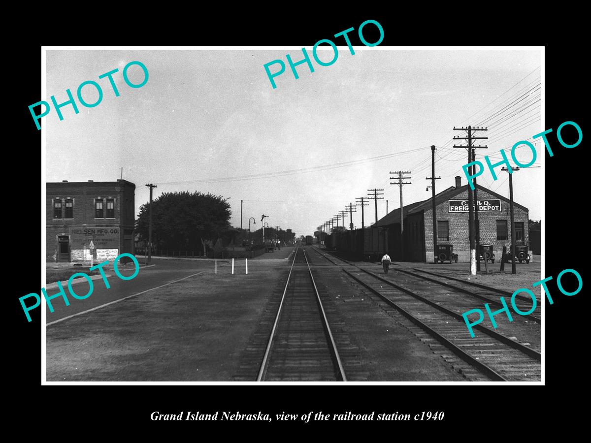 OLD LARGE HISTORIC PHOTO OF GRAND ISLAND NEBRASKA, THE RAILROAD STATION c1940