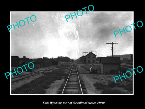 OLD LARGE HISTORIC PHOTO OF KANE WYOMING, THE RAILROAD DEPOT STATION c1940