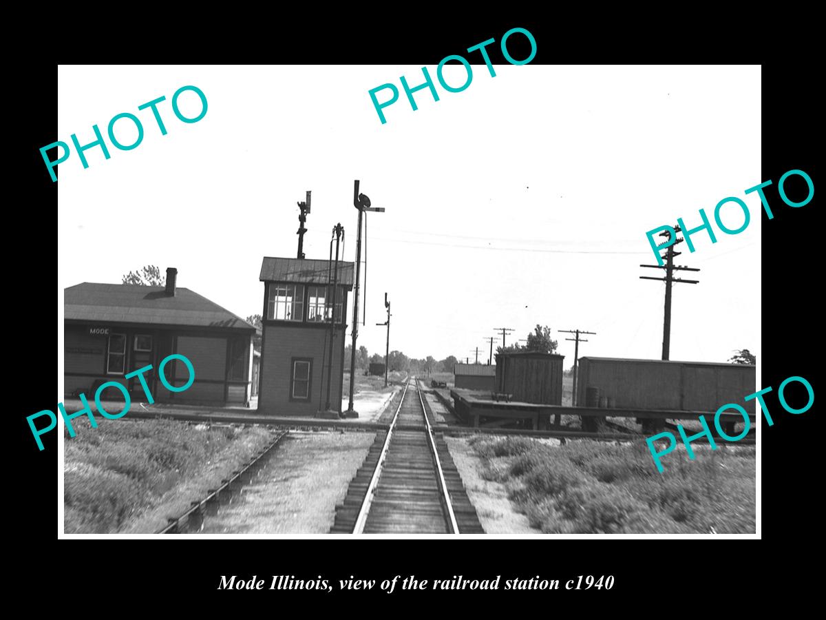 OLD LARGE HISTORIC PHOTO OF MODE ILLINOIS, THE RAILROAD DEPOT STATION c1940