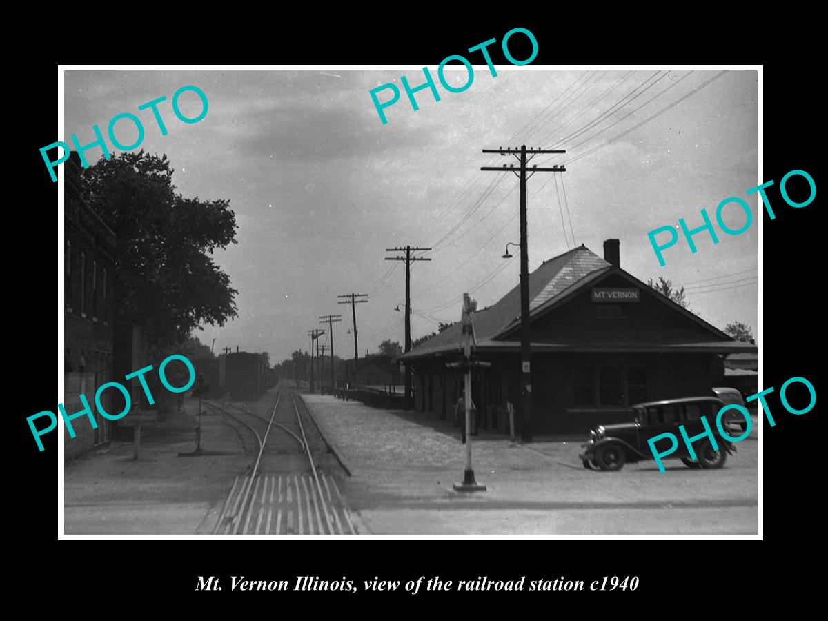 OLD LARGE HISTORIC PHOTO OF MT VERNON ILLINOIS, THE RAILROAD DEPOT STATION c1940