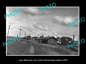 OLD LARGE HISTORIC PHOTO OF LYLE MINNESOTA, THE RAILROAD DEPOT STATION c1950