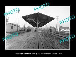 OLD LARGE HISTORIC PHOTO OF MAYTOWN WASHINGTON, THE RAILROAD DEPOT STATION c1940