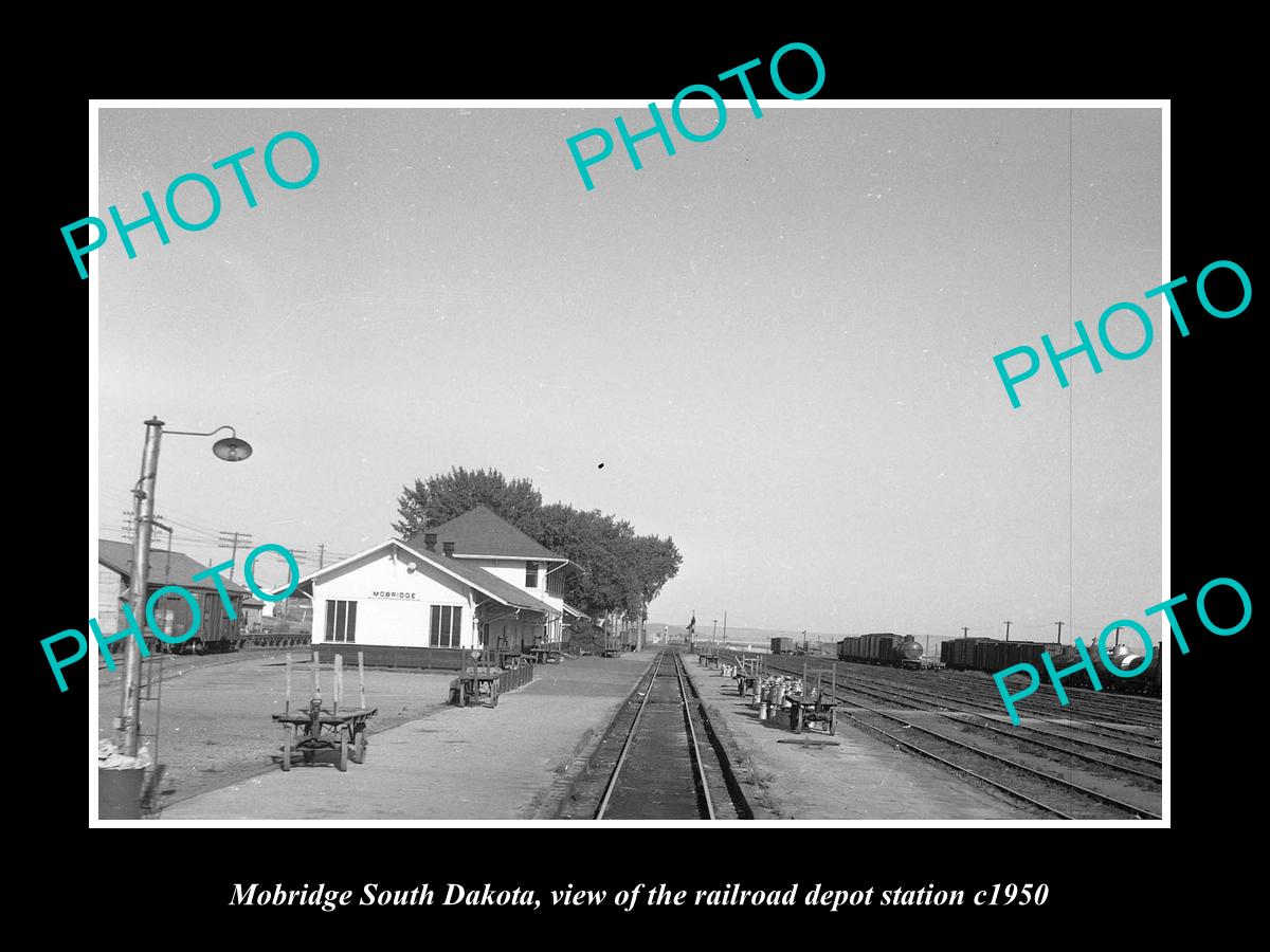 OLD LARGE HISTORIC PHOTO OF MOBRIDGE SOUTH DAKOTA RAILROAD DEPOT STATION c1950