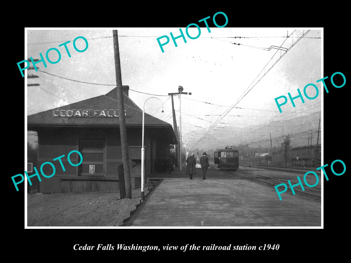 OLD LARGE HISTORIC PHOTO OF CEDAR FALLS WASHINGTON RAILROAD DEPOT STATION c1940