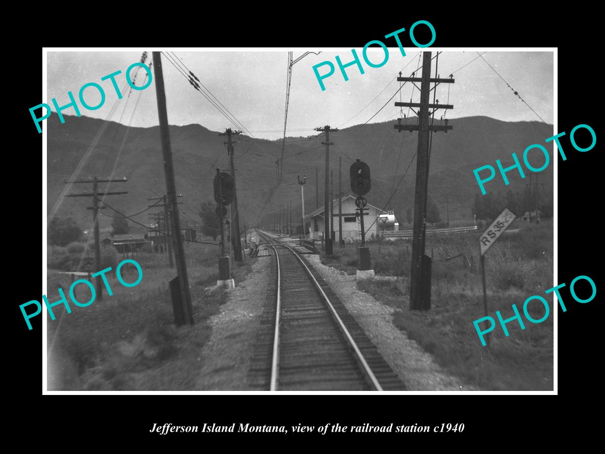 OLD LARGE HISTORIC PHOTO OF JEFFERSON ISLAND MONTANA, THE RAILROAD DEPOT c1940