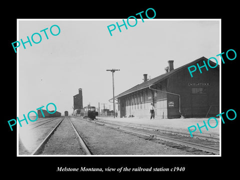 OLD LARGE HISTORIC PHOTO OF MELSTONE MONTANA, THE RAILROAD DEPOT STATION c1940