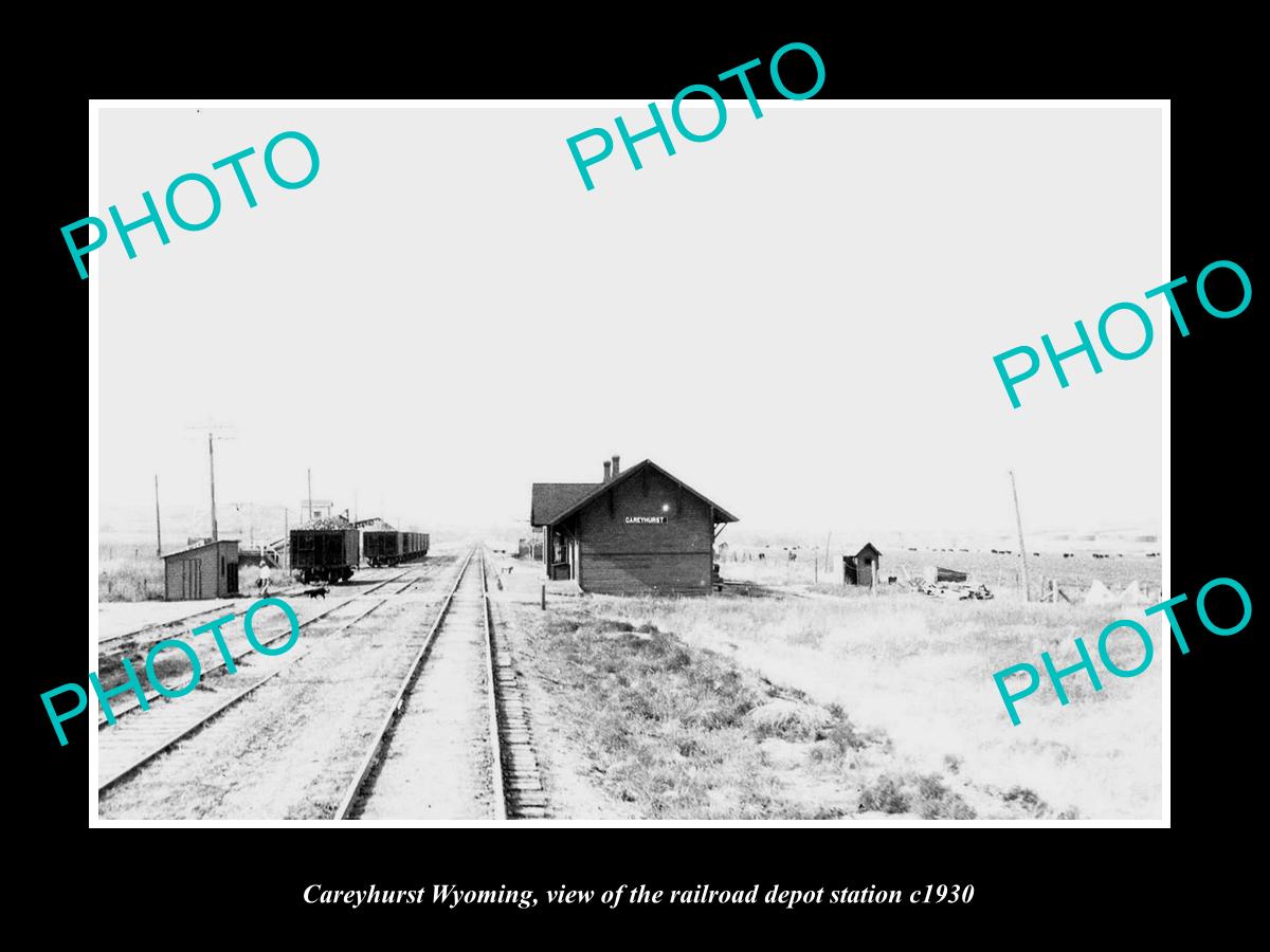 OLD LARGE HISTORIC PHOTO OF CAREYHURST WYOMING, THE RAILROAD DEPOT STATION c1930