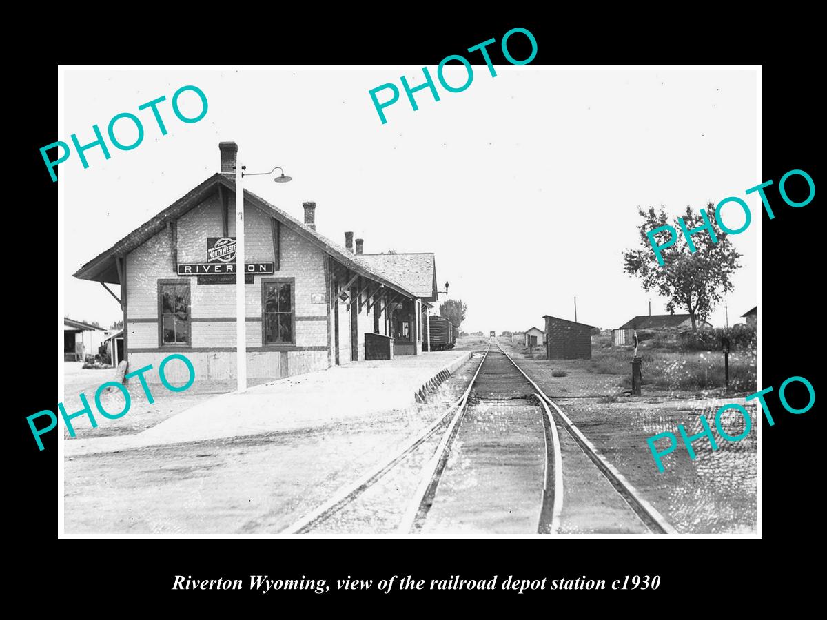 OLD LARGE HISTORIC PHOTO OF RIVERTON WYOMING, THE RAILROAD DEPOT STATION c1930