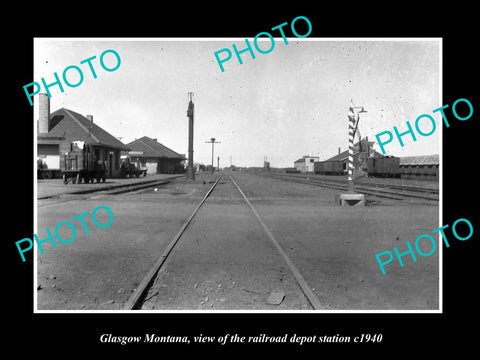 OLD LARGE HISTORIC PHOTO OF GLASGOW MONTANA, THE RAILROAD DEPOT STATION c1940