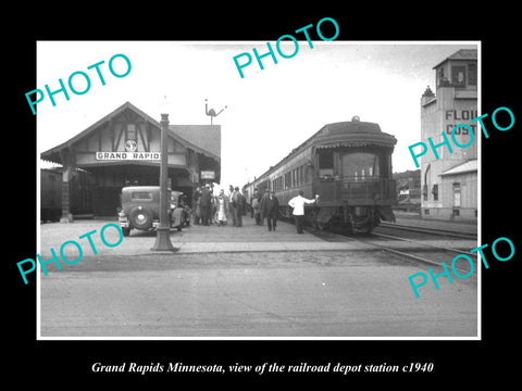 OLD LARGE HISTORIC PHOTO OF GRAND RAPIDS MINNESOTA RAILROAD DEPOT STATION c1940