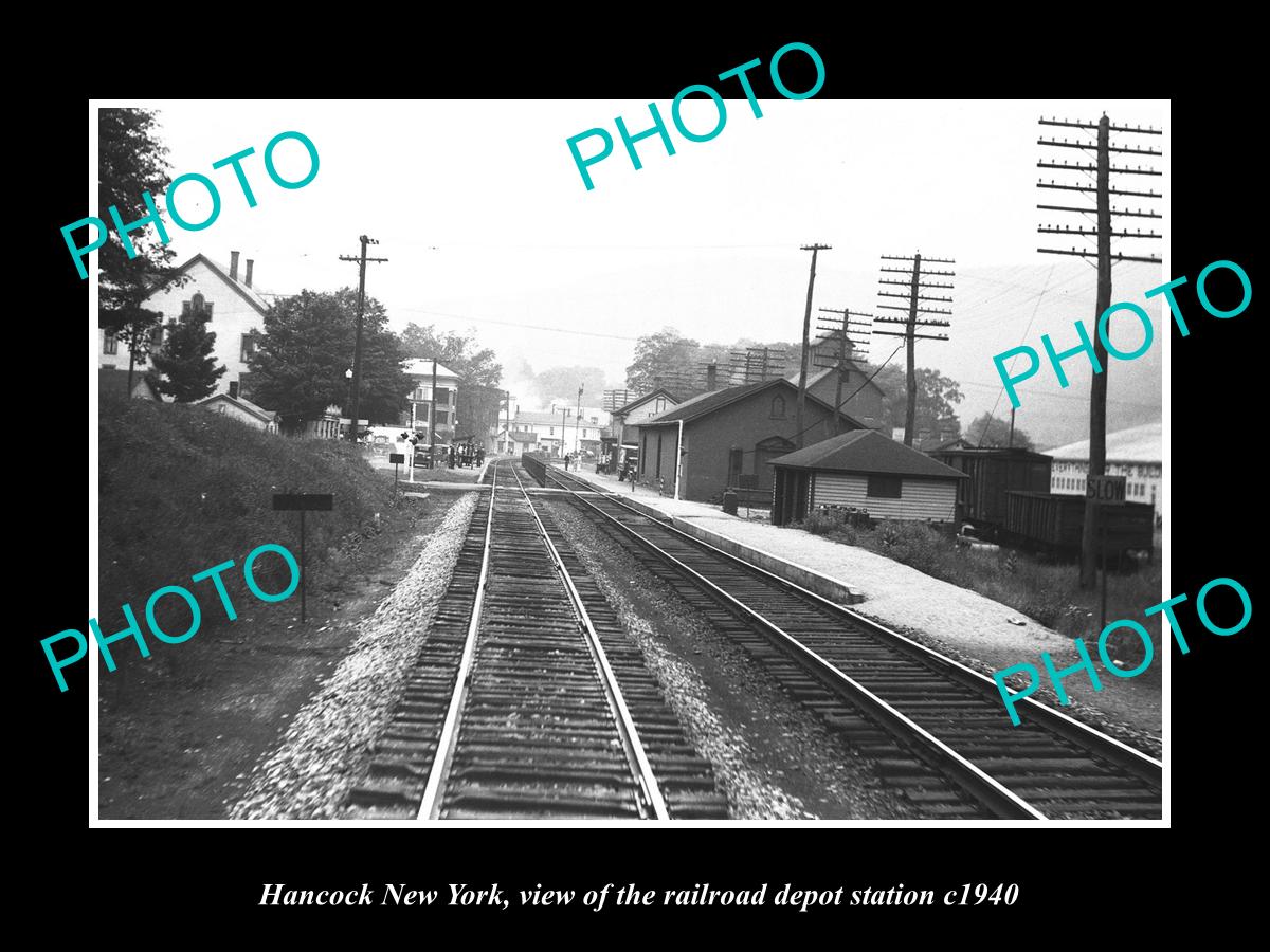 OLD LARGE HISTORIC PHOTO OF HANCOCK NEW YORK, THE RAILROAD DEPOT STATION c1940