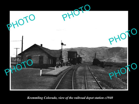 OLD LARGE HISTORIC PHOTO OF KREMMLING COLORADO, THE RAILROAD DEPOT STATION c1940