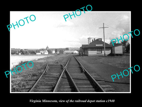 OLD LARGE HISTORIC PHOTO OF VIRGINIA MINNESOTA, THE RAILROAD DEPOT STATION c1940