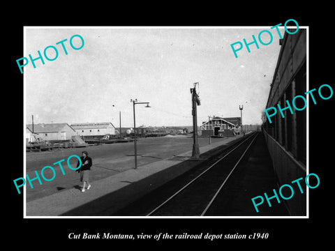 OLD LARGE HISTORIC PHOTO OF CUT BANK MONTANA, THE RAILROAD DEPOT STATION c1940