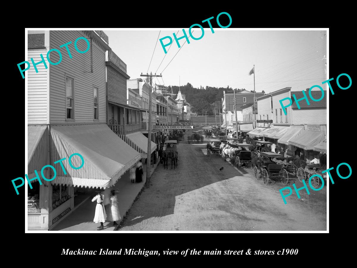 OLD LARGE HISTORIC PHOTO OF MACKINAC ISLAND MICHIGAN, THE MAIN St & STORES c1900