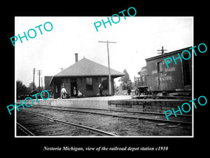 OLD LARGE HISTORIC PHOTO OF NESTORIA MICHIGAN, THE RAILROAD DEPOT STATION c1910