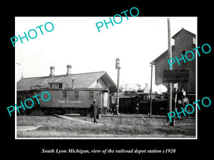 OLD LARGE HISTORIC PHOTO OF SOUTH LYON MICHIGAN, RAILROAD DEPOT STATION c1920