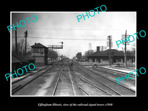 OLD LARGE HISTORIC PHOTO OF EFFINGHAM ILLINOIS, THE RAILROAD SIGNAL TOWER c1940